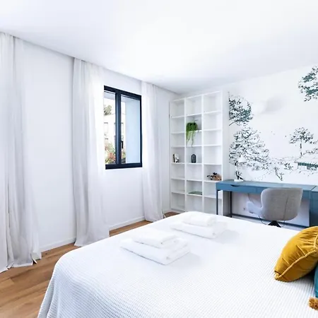 Penthouse Les Oliviers * Πόρτο Βέκιο