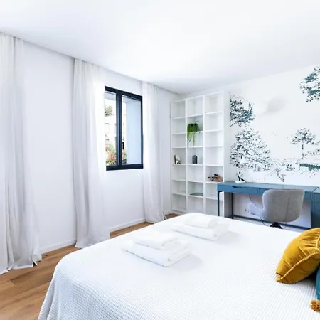 Penthouse Les Oliviers * Πόρτο Βέκιο